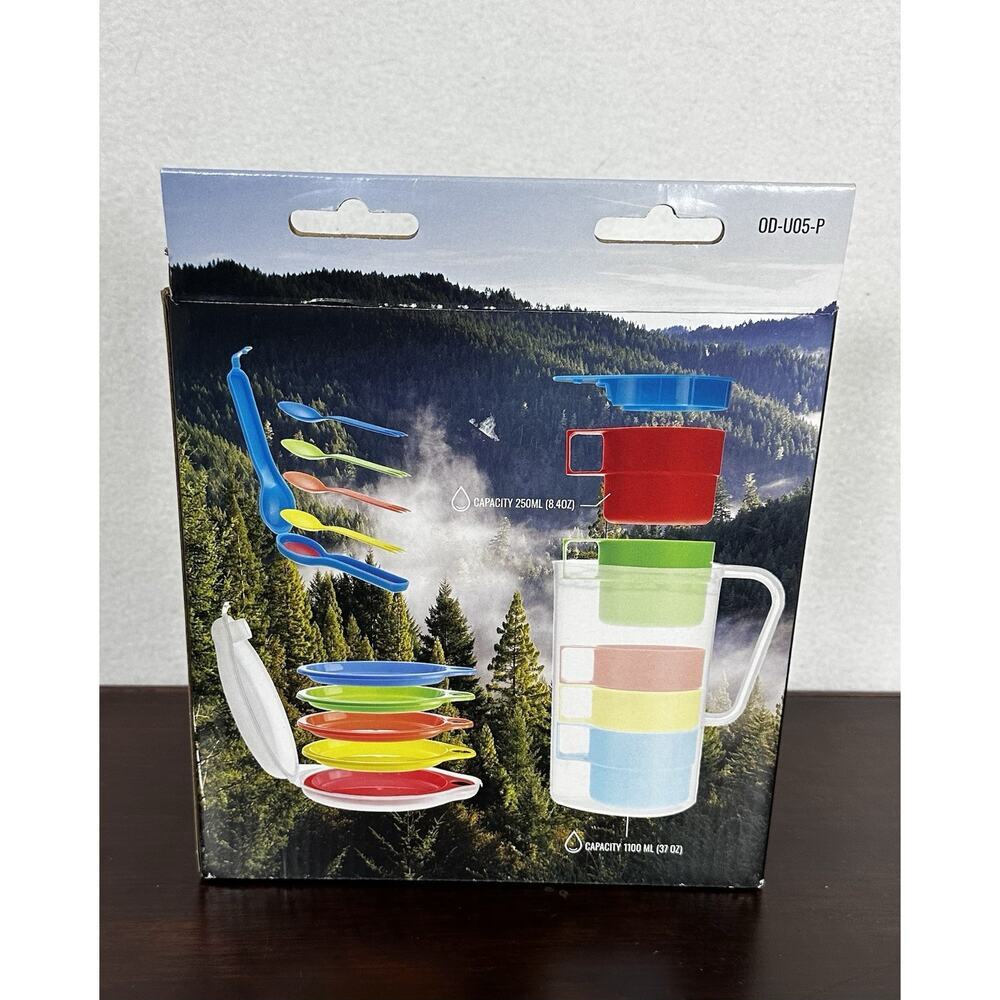 Camping 5 Person Outdoor Dining Set Plates Cups Forks Pitcher Reusable NIB - Picture 4 of 5
